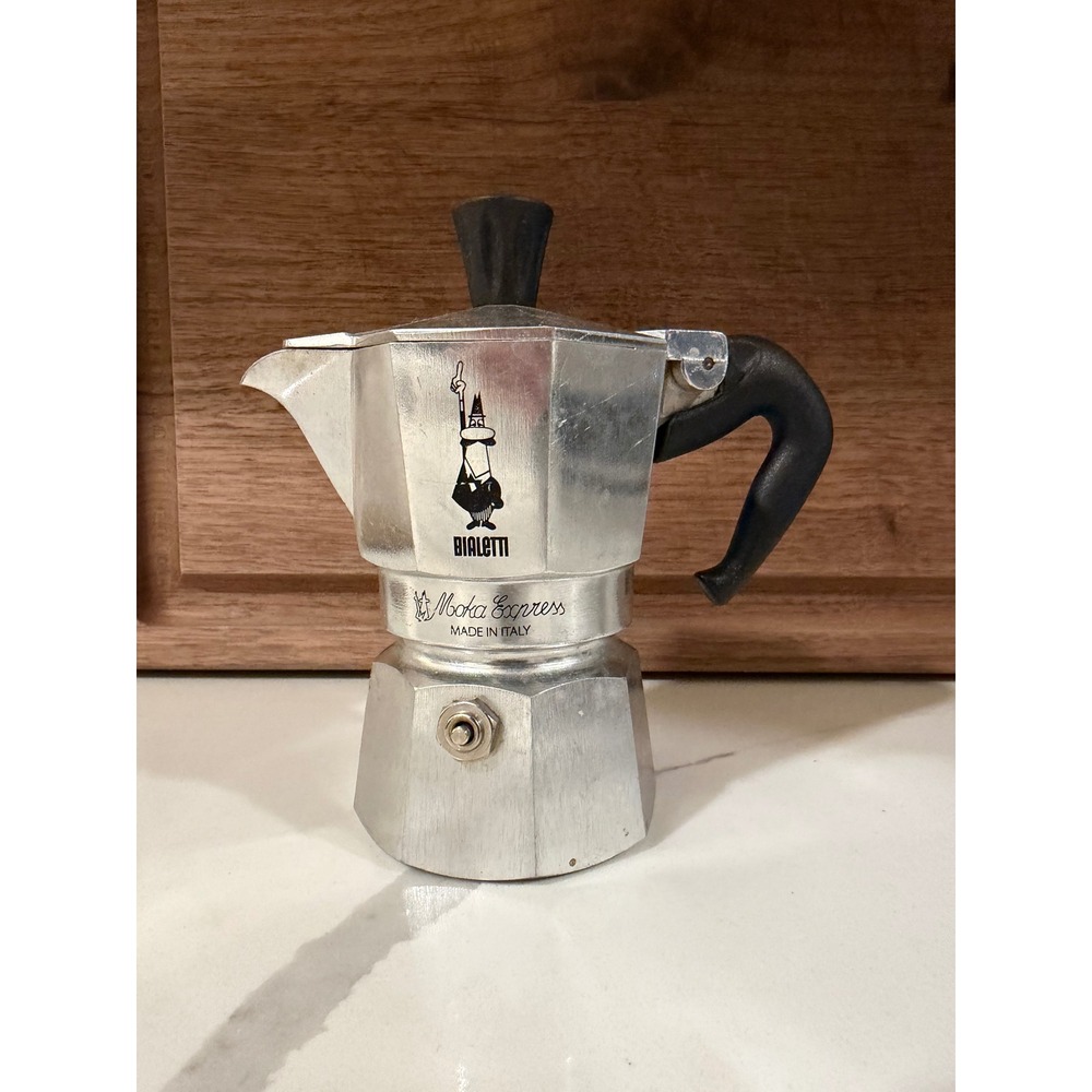 Bialetti Moka Express 1-Cup Stovetop Espresso Maker‎ Aluminum Made in Italy